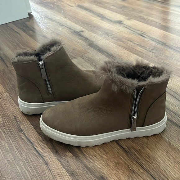 J Slides Shoes - Brown Booties!